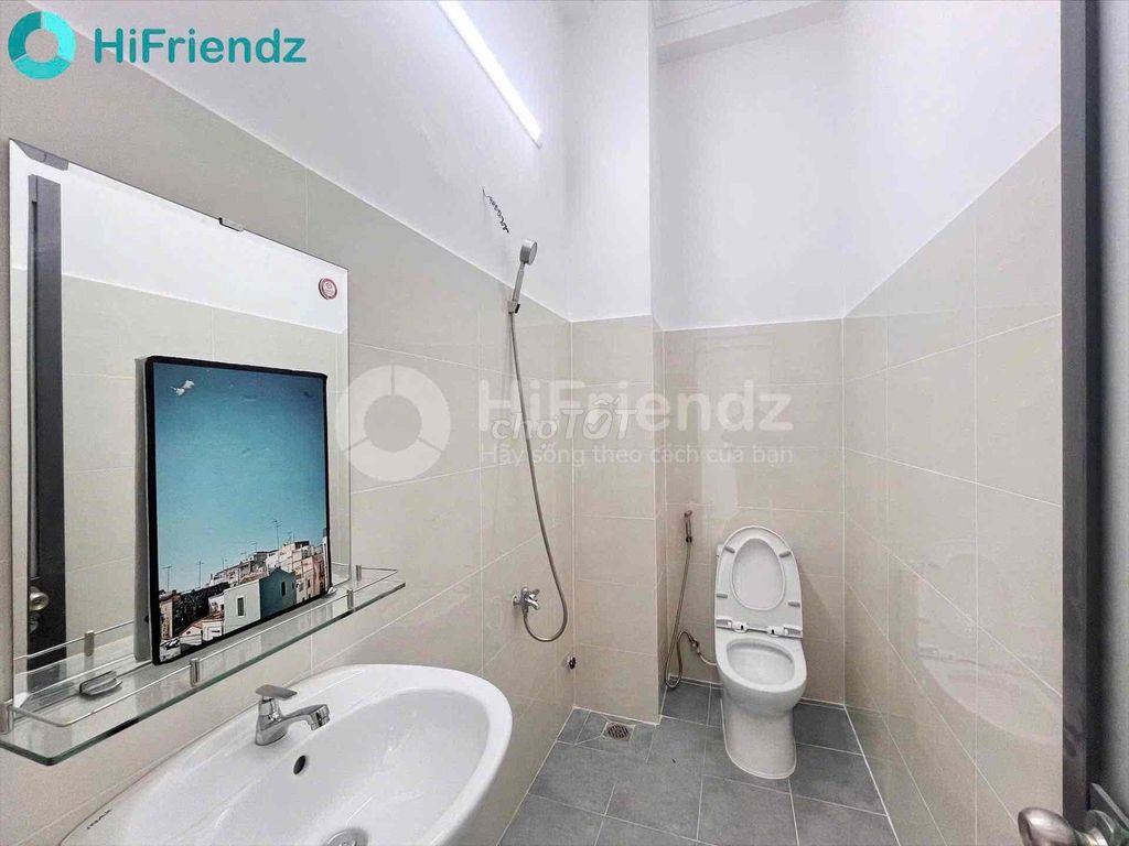 Rent a white service apartment.
