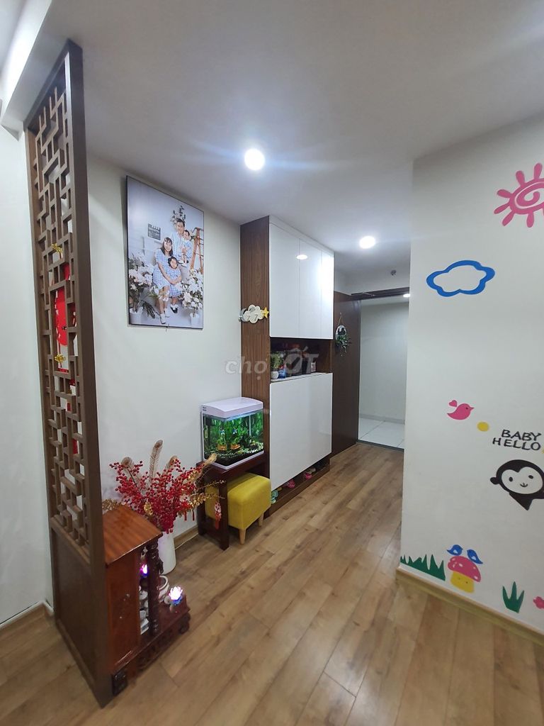 Rent Green River area 6'2"/2/2 bedrooms 2 full-ton interior toilets for 11 million.