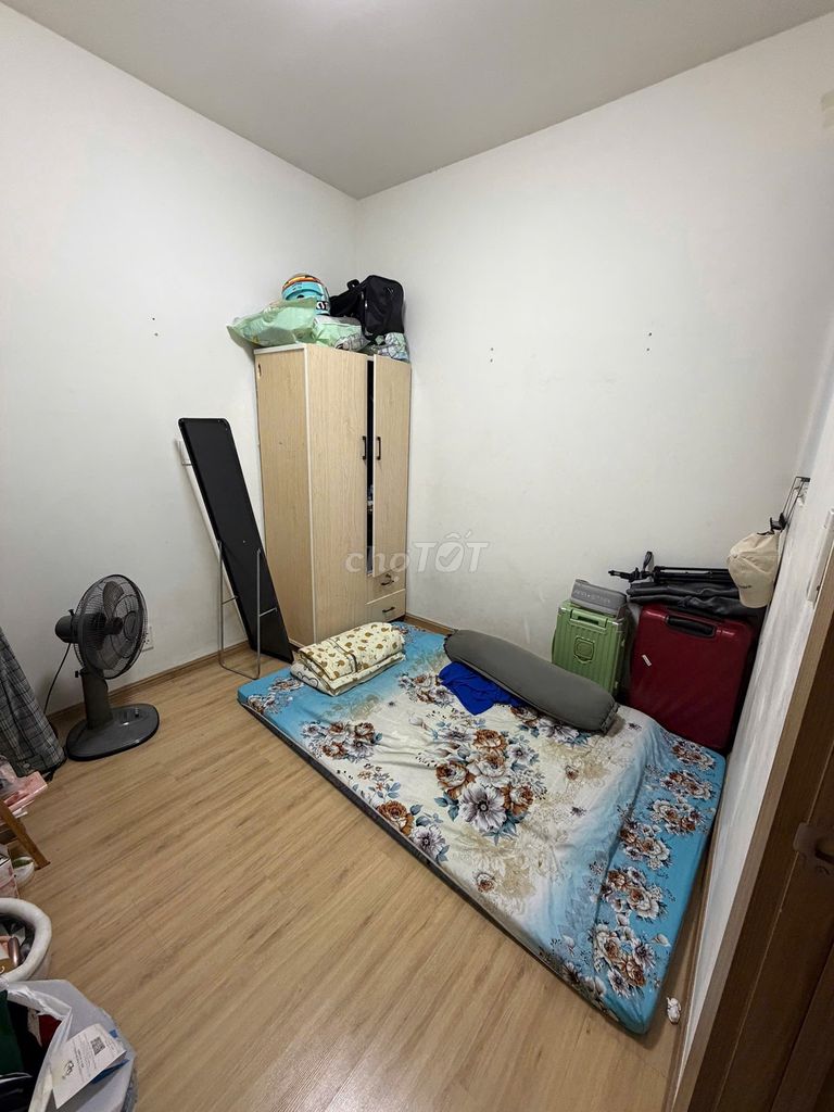 Share small room in Citihome apartment - just looking for men