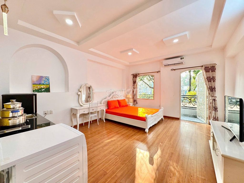 Viewhowowowowowowowowowowowow, 40 M2 Highland Hall, Lê Văn Sỹ.