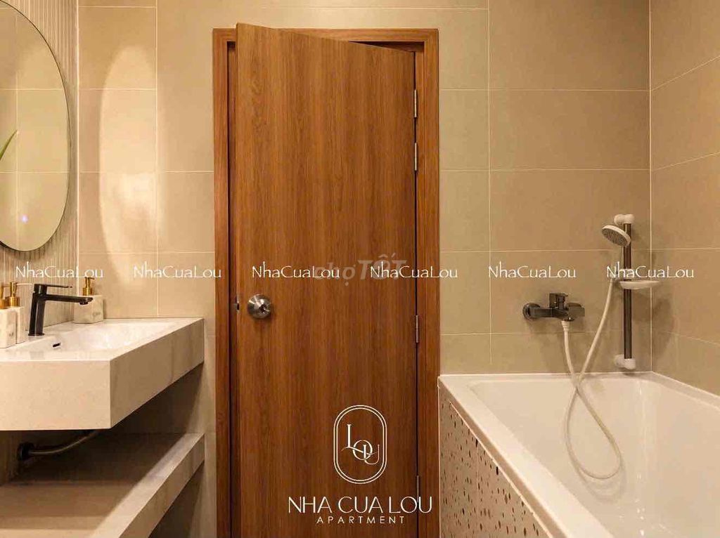 Rent a kitchen bedroom - balcony - bath tub Trần Quang Khải District 1