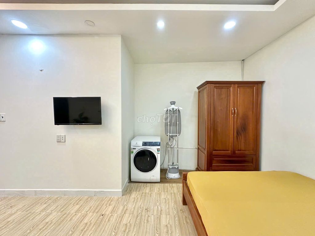 apartment full interior near bv from the top, chess market