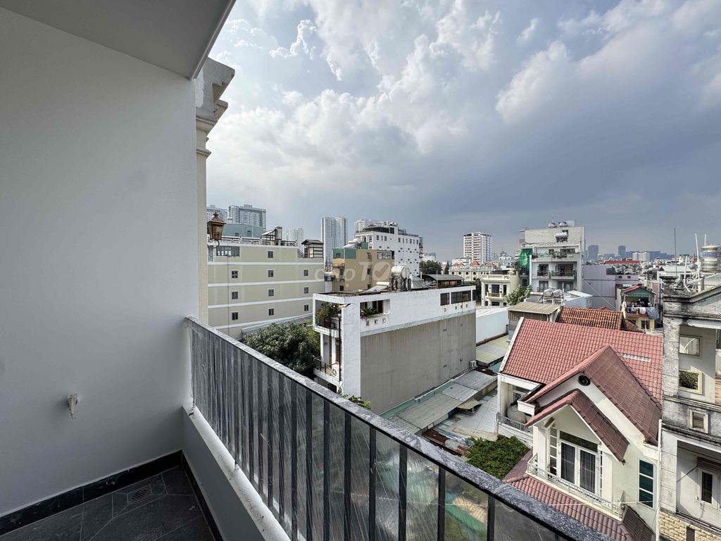 Rent the apartment. A new full bedroom right here on thette District 7, near rmmm, pmh.