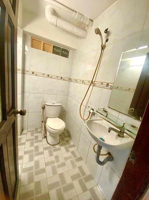 7-price student room.