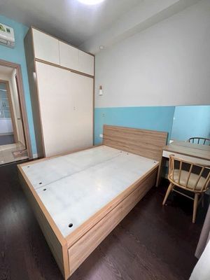 Two bedrooms. One toilet. 14 million million.