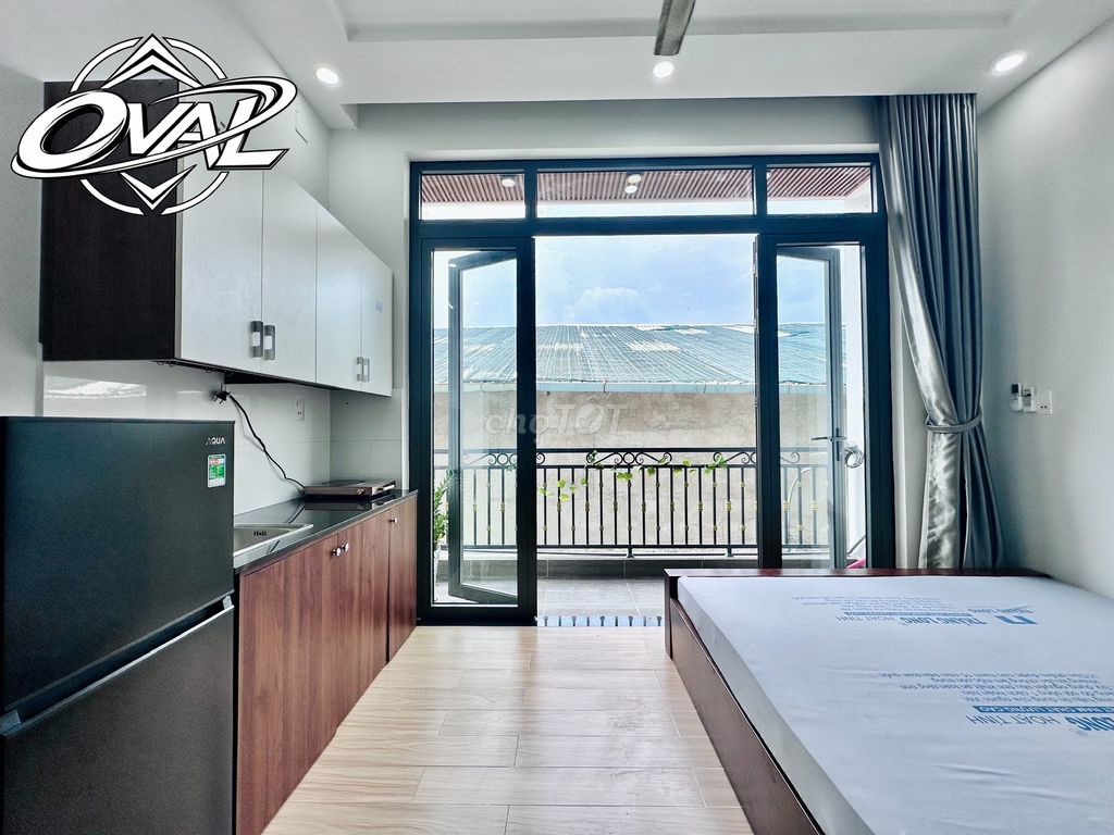The new balconies are 100% new - full interior - right here atart Phan Huy Ích