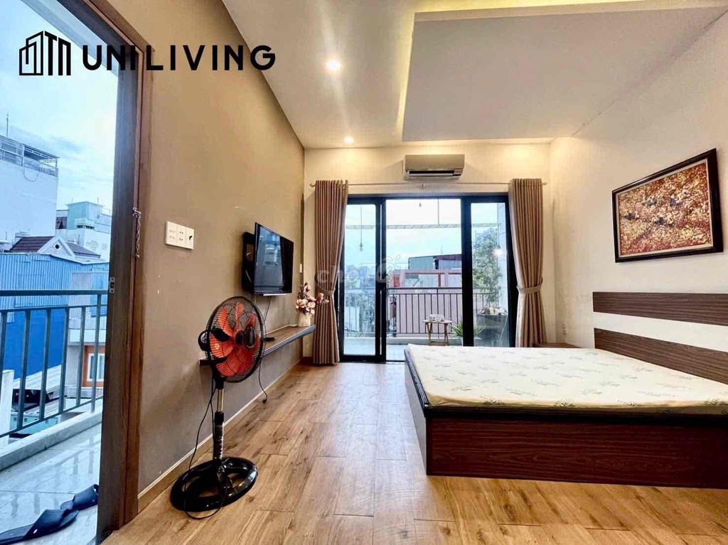 Rent the Super Room, Tô Hiến Thành.