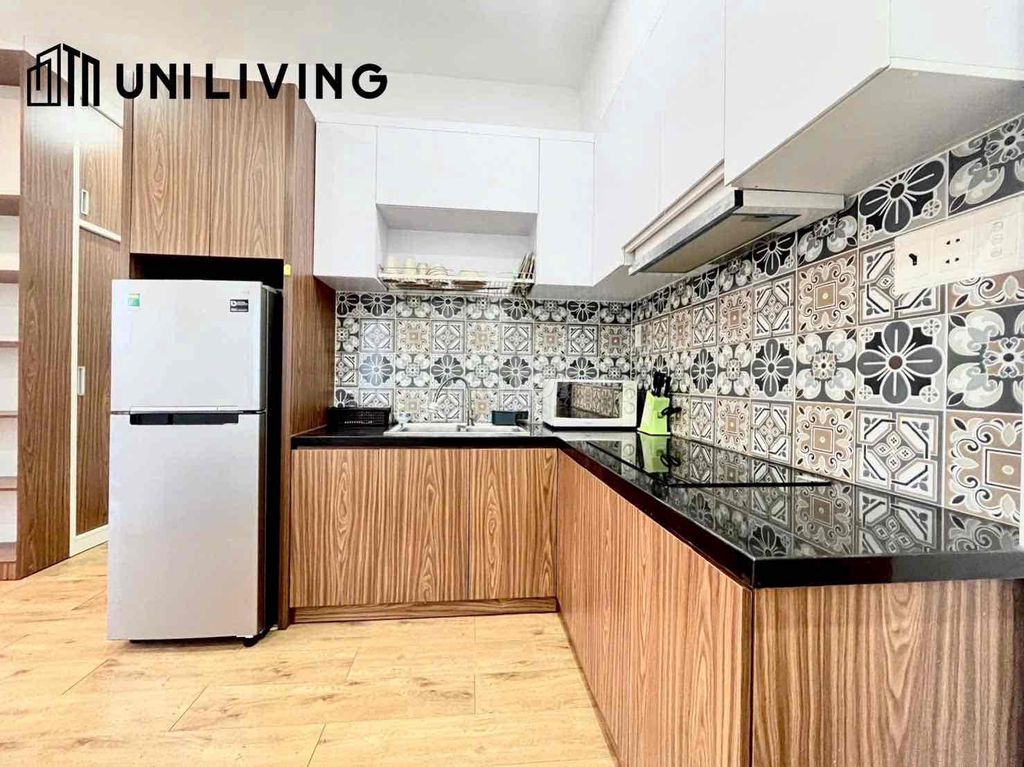 Rent the Super Room, Tô Hiến Thành.