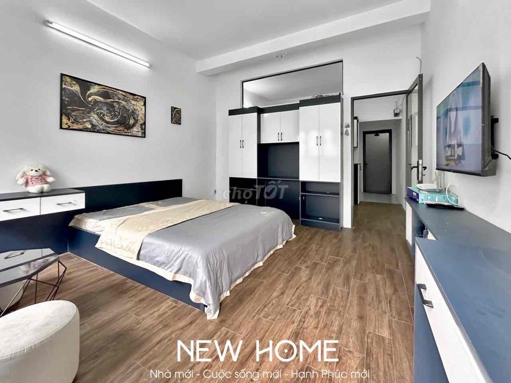 Rent a free bedroom, please.