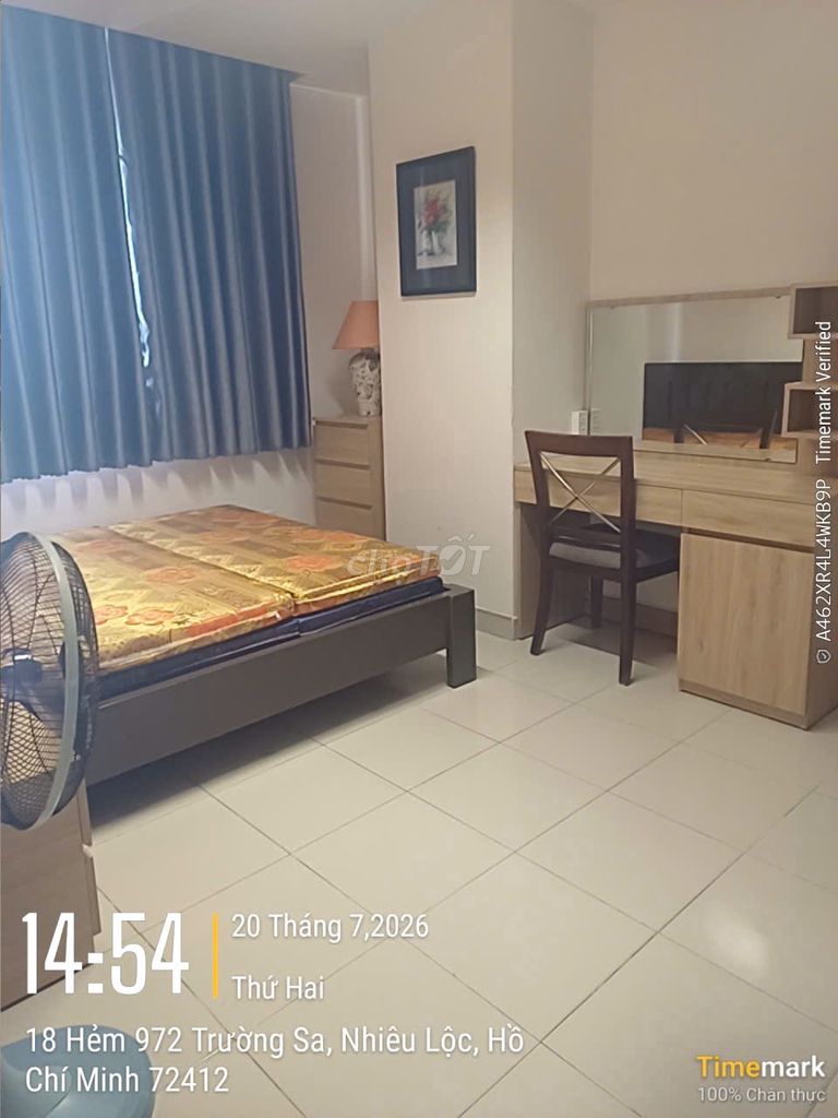 Rent the apartment 2 bedrooms - 14 million a month Screc Tower, Trường Sa, 3 centimeter district.