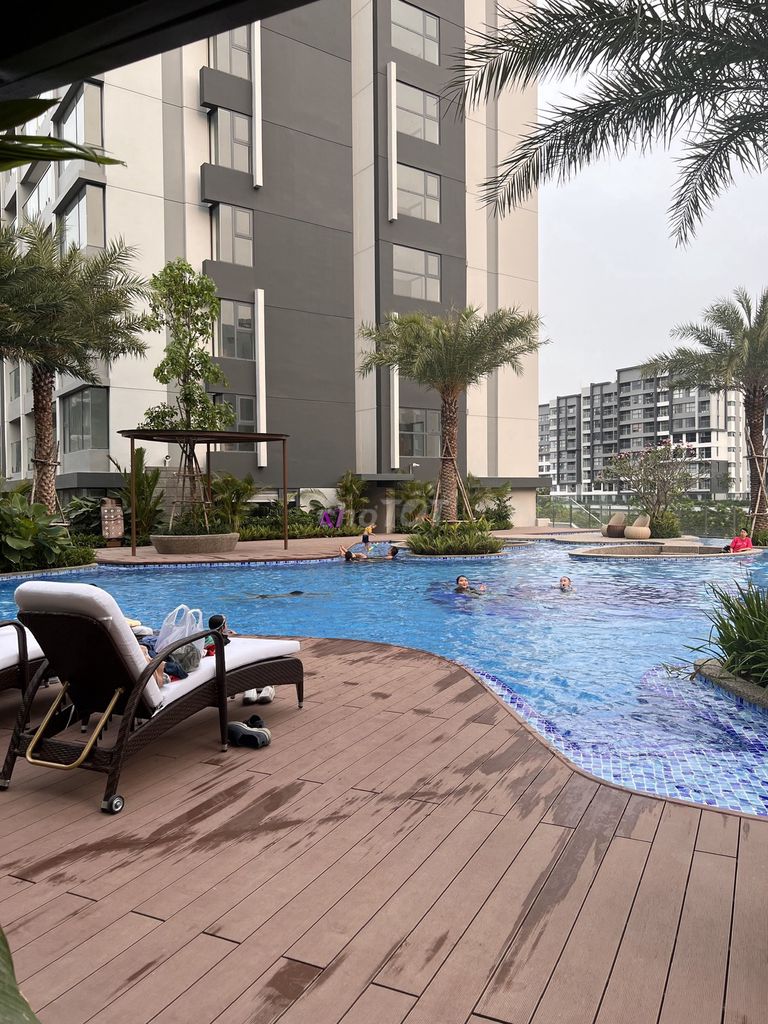 The airline rents the Diamond Level Celadon City Tân Phú.