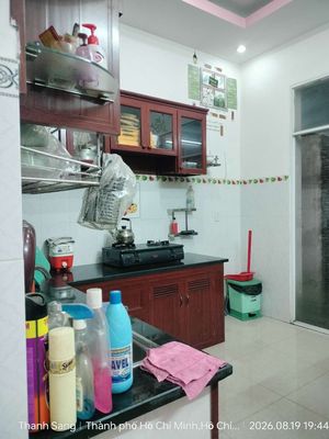 House 1 305. 5th floor x11 meters 3 Room 3 Nguyễn Trung Nguyệt toilet