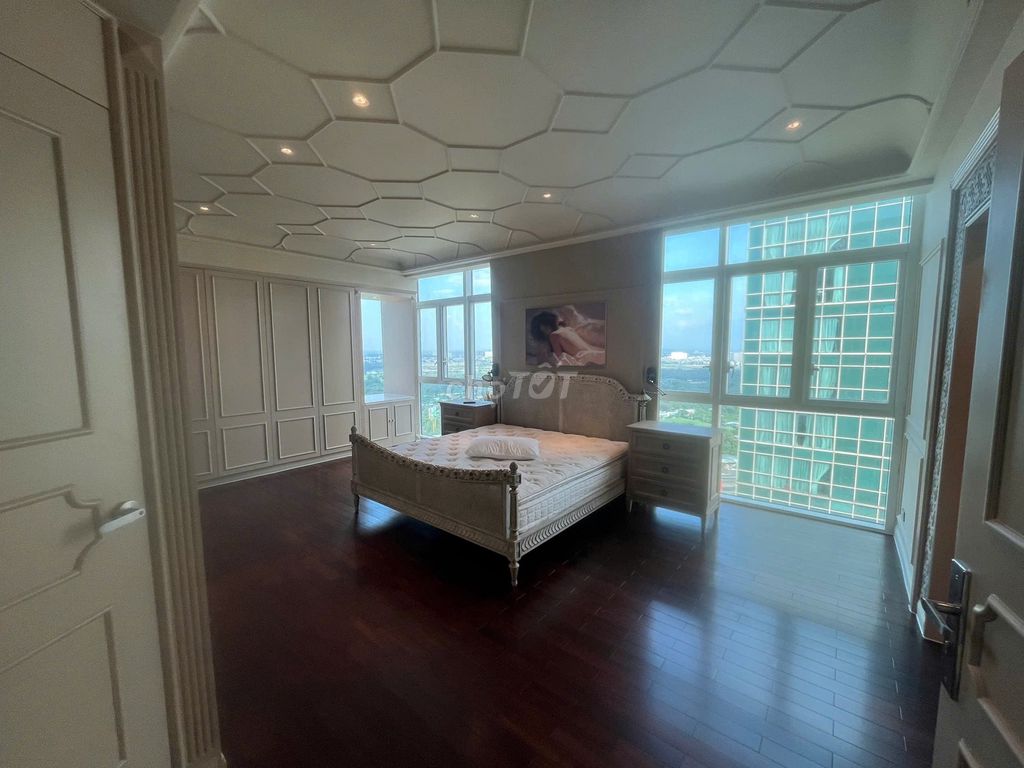 Penthousse Bảy Hiền Tower, million, 190 m2 Superstitial House.