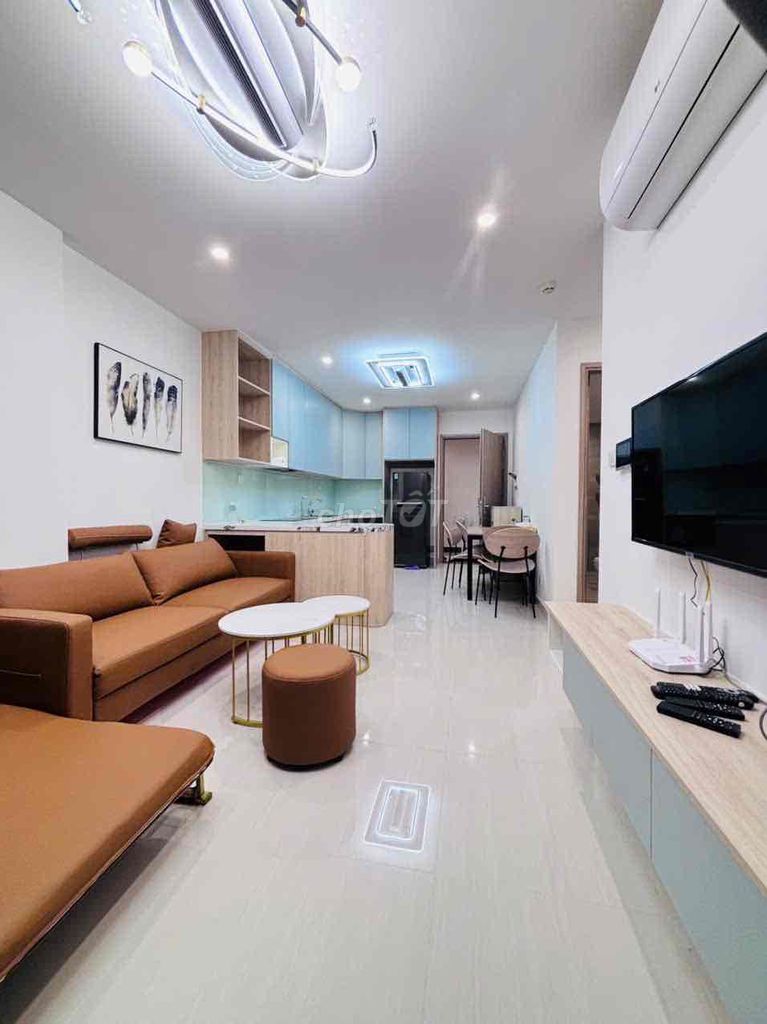 Rent the apartment three bedrooms.