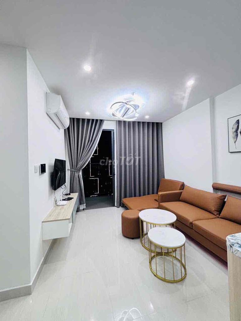 Rent the apartment three bedrooms.