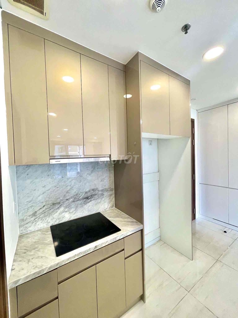 Rent two bedrooms - ntcb costs 18 million and a lot of them in Kingdom