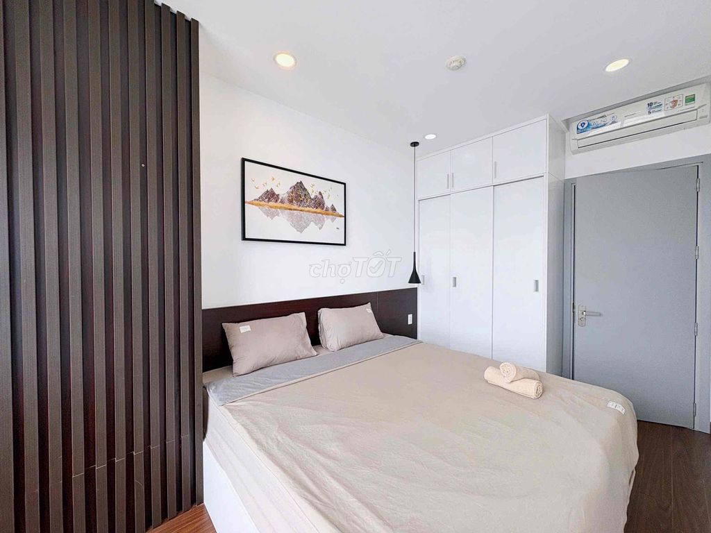 Renting Sunrise CityView District 7h: