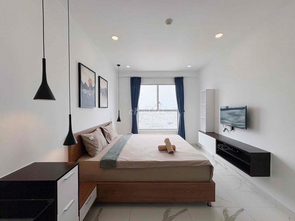 Renting Sunrise CityView District 7h: