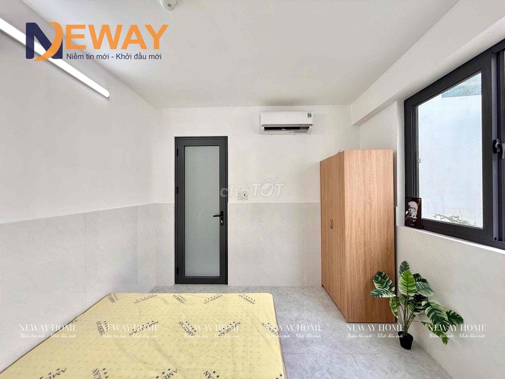 The studio full interior of the sky window to the elevator of the car vault