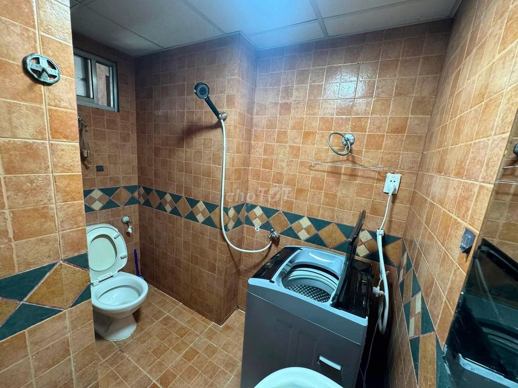 Safely populated, Nguyễn Văn Quá has two bedrooms, 83 meters2, at 3.5 million a month of furniture.