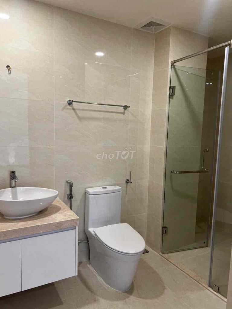 Renting a two-room apartment 2 beautiful toilets, only 8.5 million.