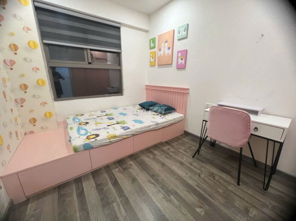 Saigon South rents three free full bedrooms at 18.5 million a month.