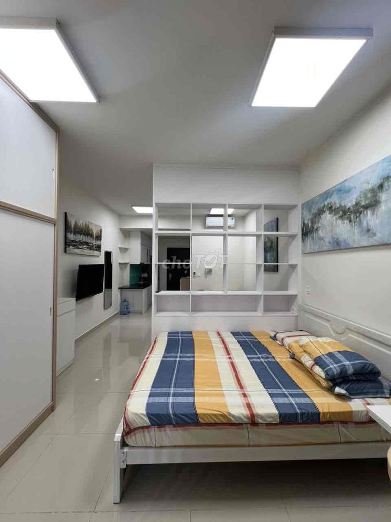 Renting Sunrise CityView District 7h: