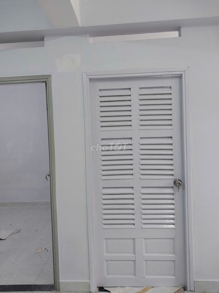 Rent apartment.