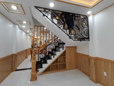 Renting an alleyhouse 456/3 A Cao Thắng out to Le Red Knights 12 District 10