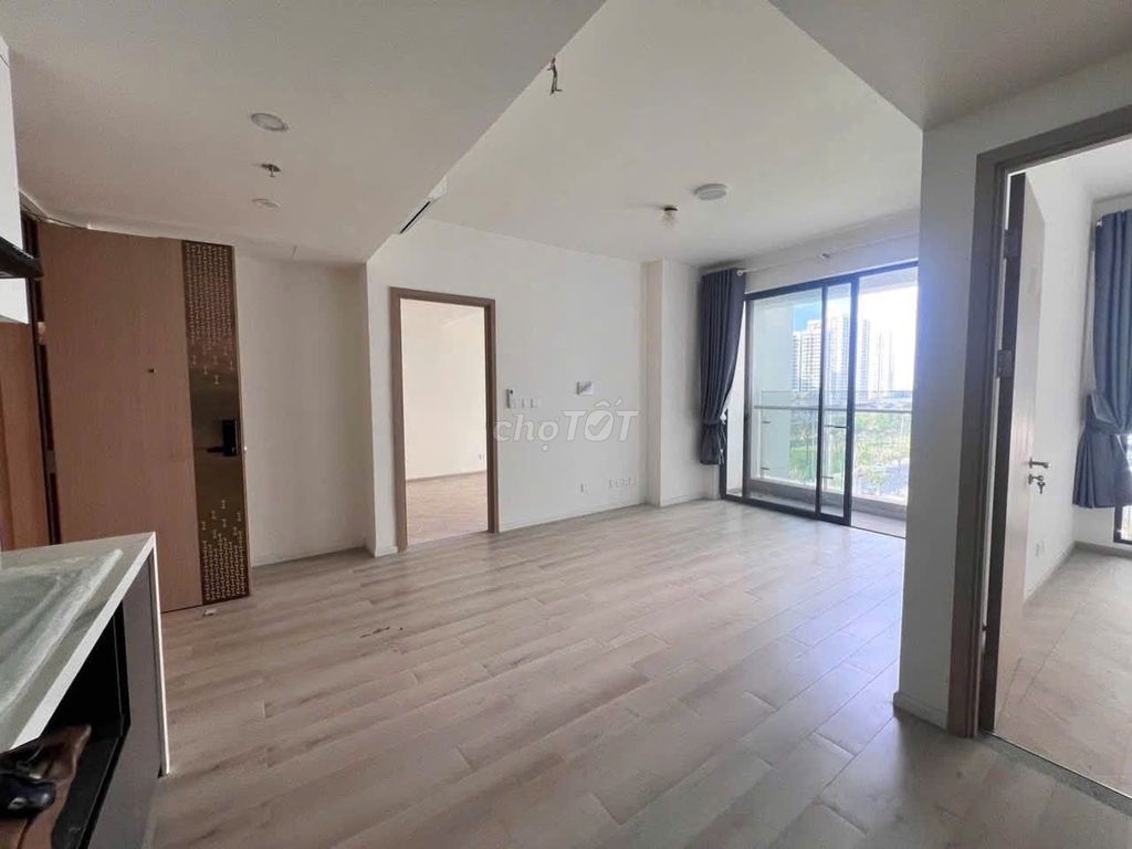 Piffy ten-13 District 12. This is an area of 58 meters 2 bedrooms. ntcb.8 million