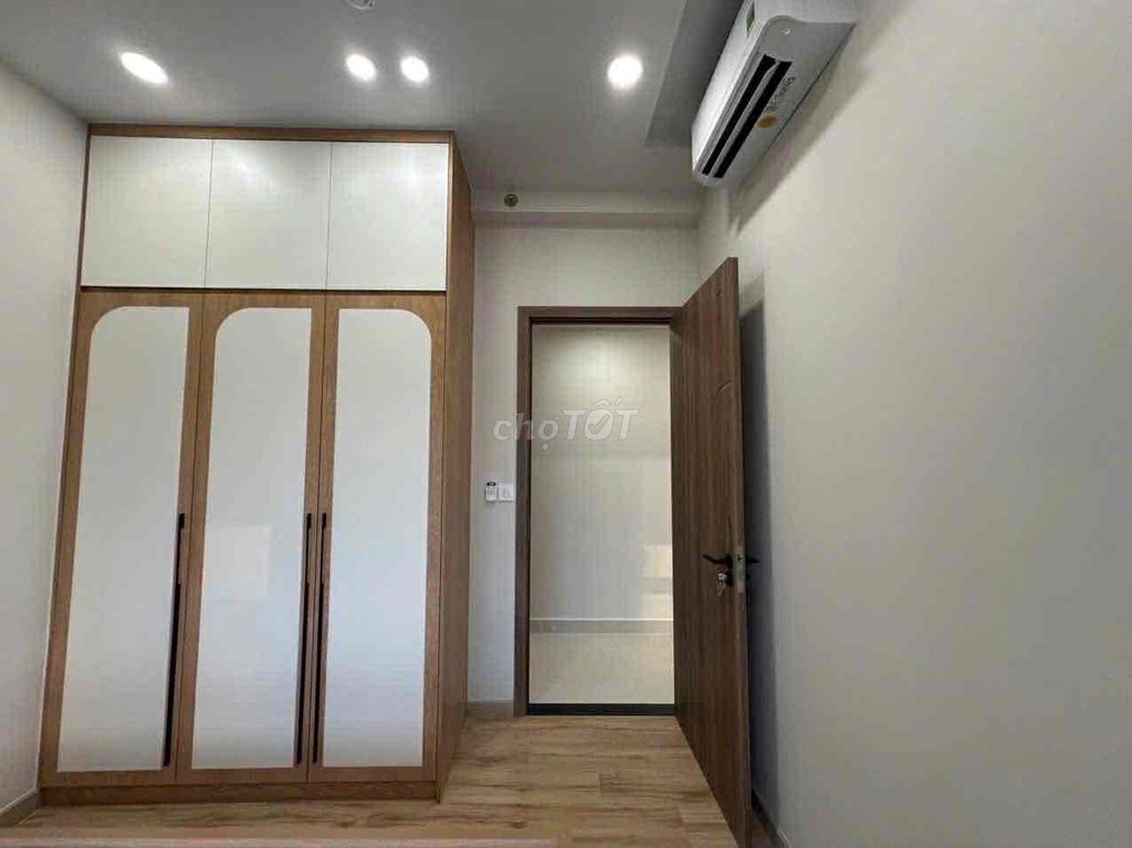 Rent apartment 3 bedroom 2 toilets - 19 million - Full interior - 106 m - Nguyễn Hữu Thọ