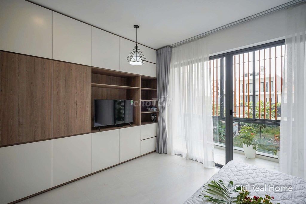 Rent the kitchen room, elevator, security guard in the middle of the 3rd district.
