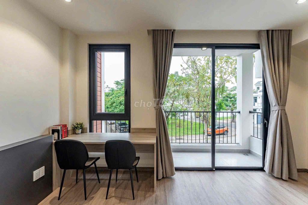 Studio Bandol's apartment is super wide-specty. District 3