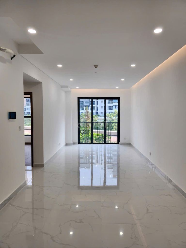 Rent the apartment of Alnata,85 meters 2 bedrooms plus 2 toilets, basic interior, for 16 million a month.