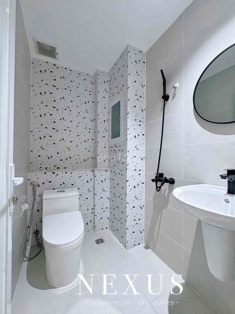 New apartment built full interior private washing machines, four-and-a-half elevators.