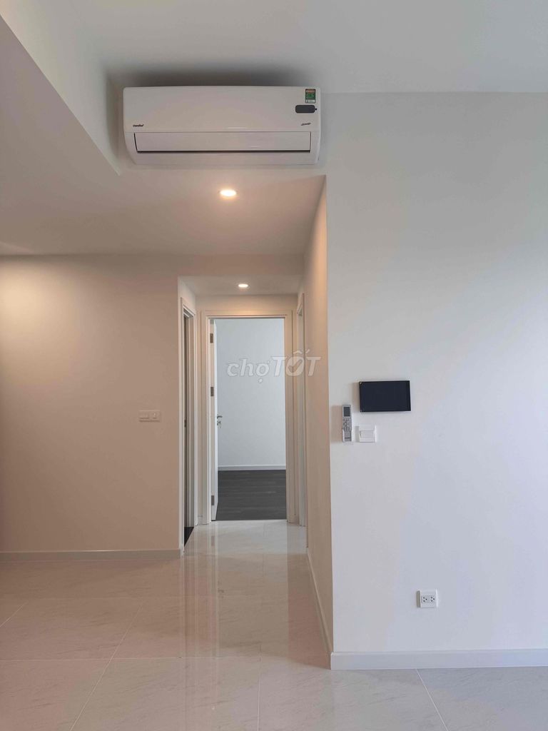 Victoria Village apartment 2 bedroom - 100 percent new, View Little Blue