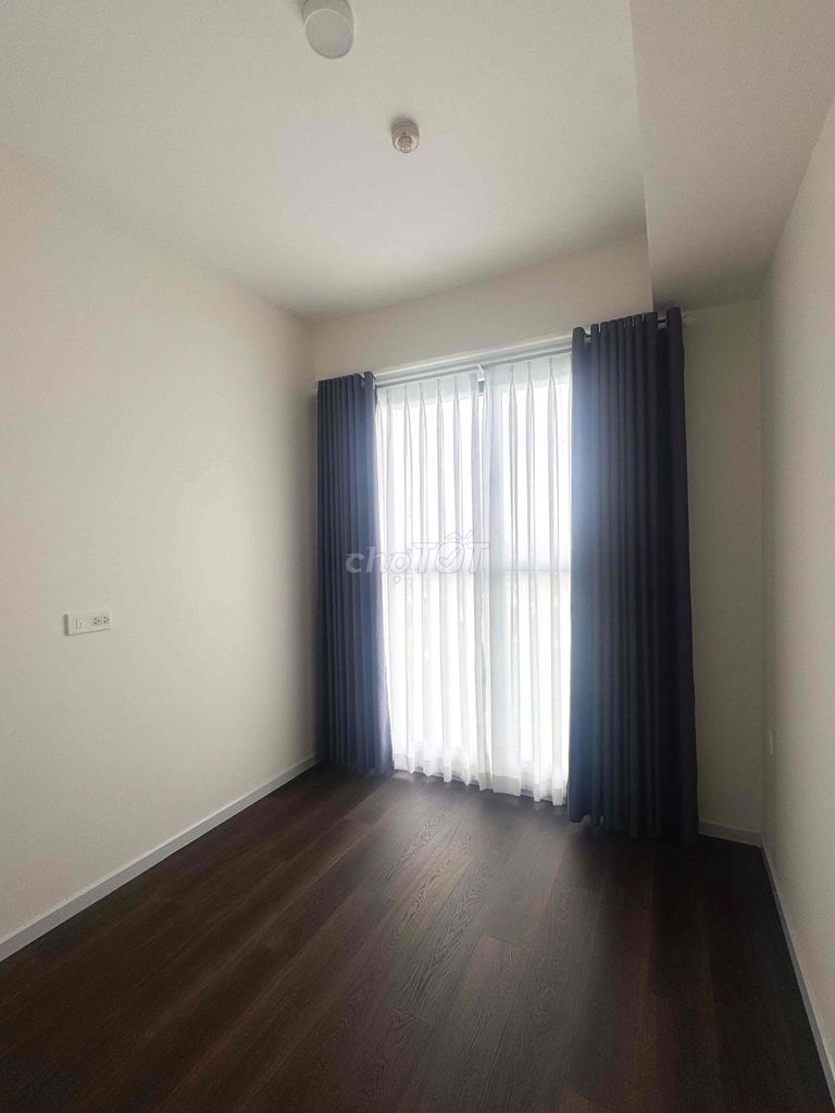 Victoria Village apartment 2 bedroom - 100 percent new, View Little Blue