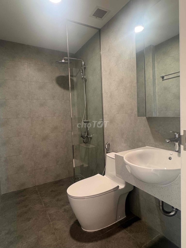 Victoria Village apartment 2 bedroom - 100 percent new, View Little Blue