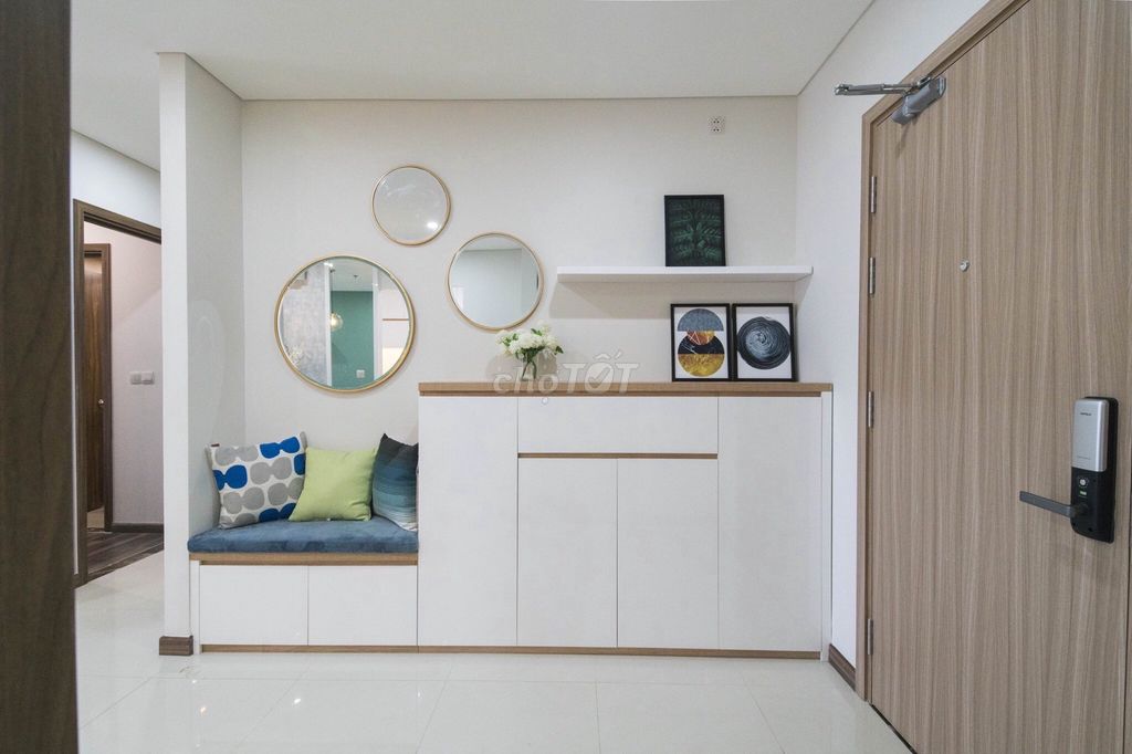 Rent a two bedroom, three bedrooms, short-term centrosa.