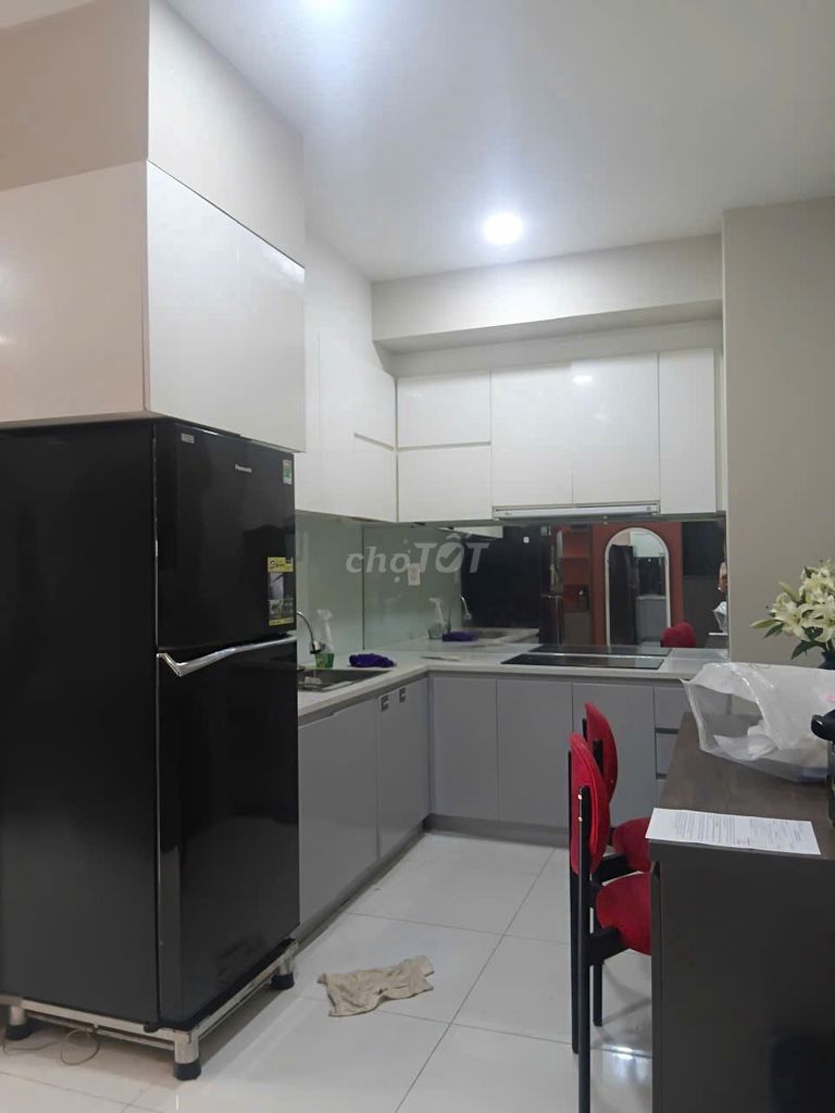 Grand Riverside, 3 p to the center, soft prices, 13.5 million a bedroom.