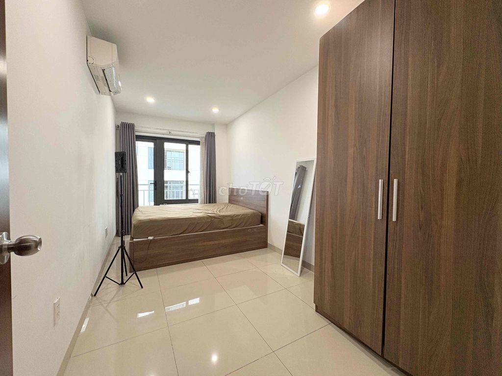 Rent a padded-uper-basket, full-in-the-house furniture at Thành Thái District 10.
