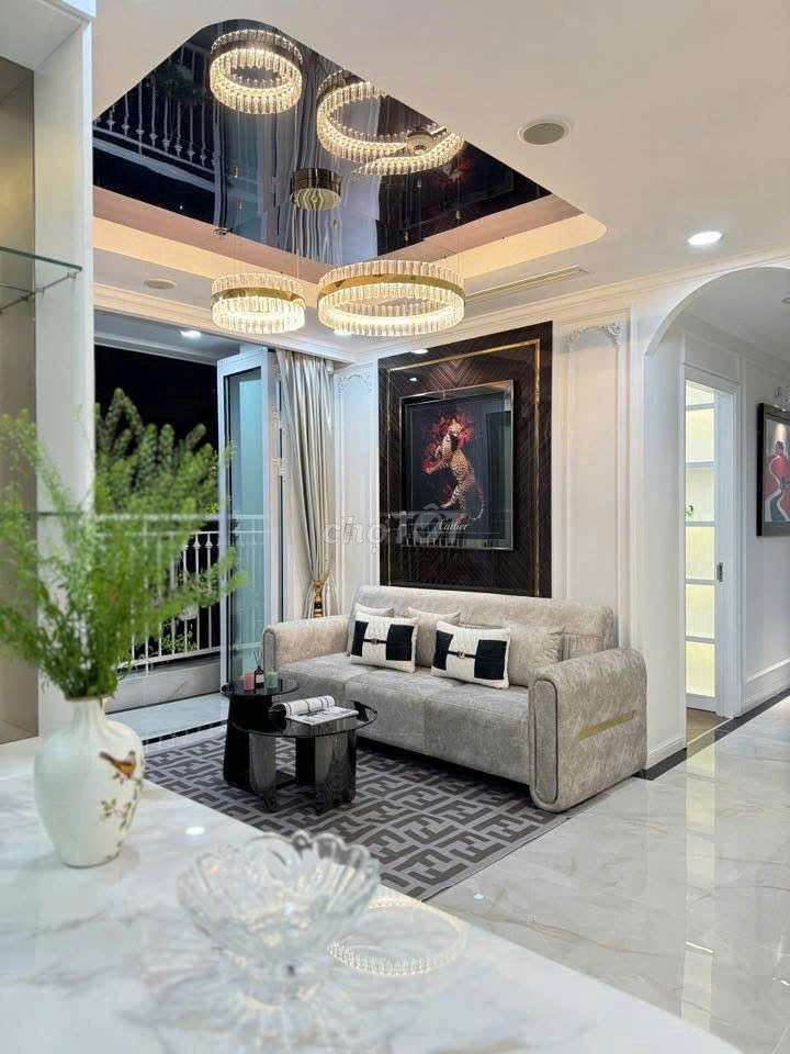 Rent two bedrooms plus large areas of new furniture 100 percent cool view