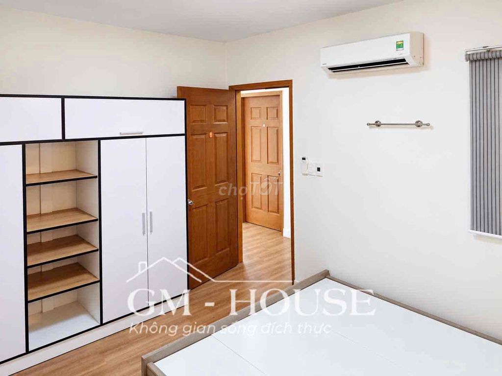 Rent a two-room apartment. Two bathrooms, Nguyễn Gia Trí.
