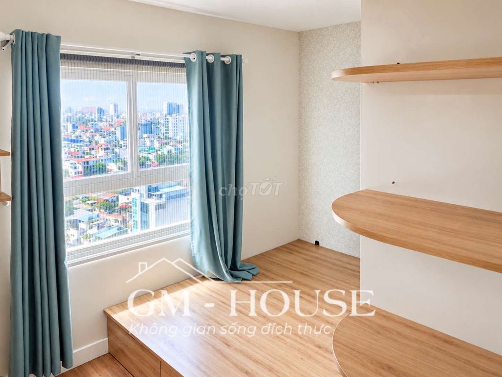 Two bedrooms, two bathrooms, 70 meters, full interior, just Nguyễn Gia Trí.