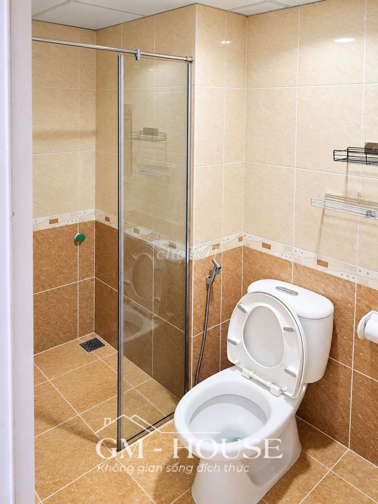 Two bedrooms, two bathrooms, 70 meters, full interior, just Nguyễn Gia Trí.
