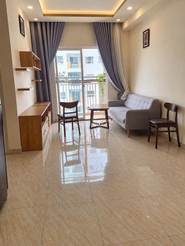 Carillon 3 building rents two bedrooms for 11 million a month.