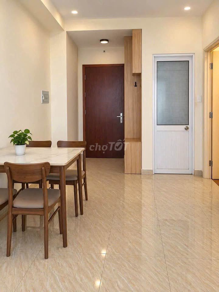 Carillon 3 building rents two bedrooms for 11 million a month.