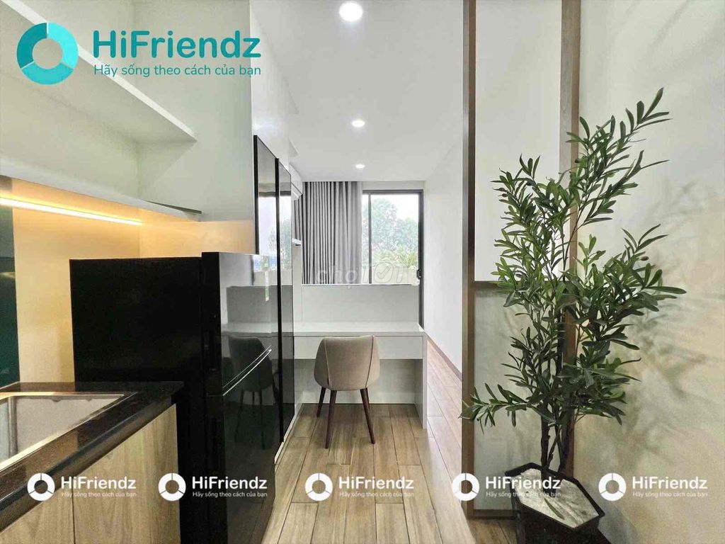 renting a mini-full modern furniture at Lạc Long Quân