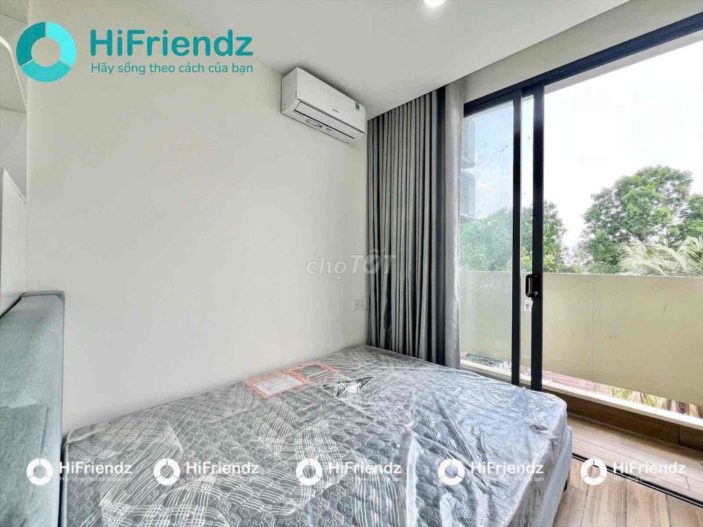renting a mini-full modern furniture at Lạc Long Quân