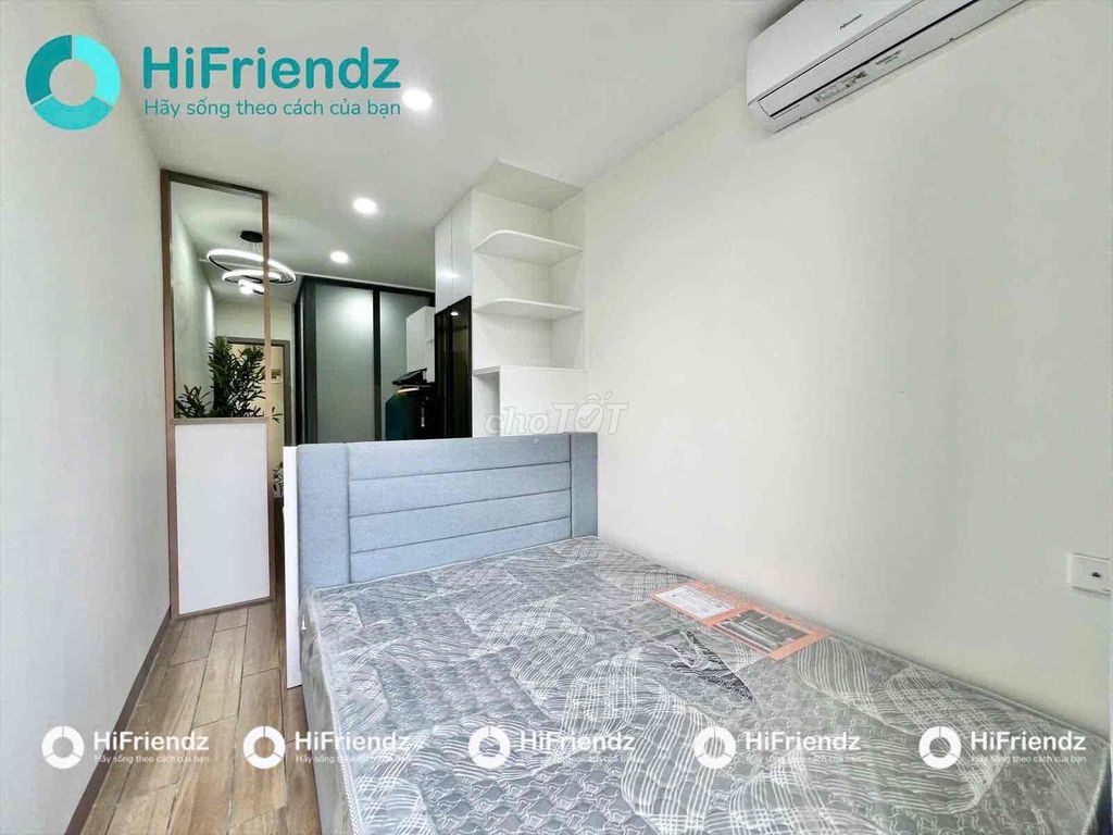 renting a mini-full modern furniture at Lạc Long Quân